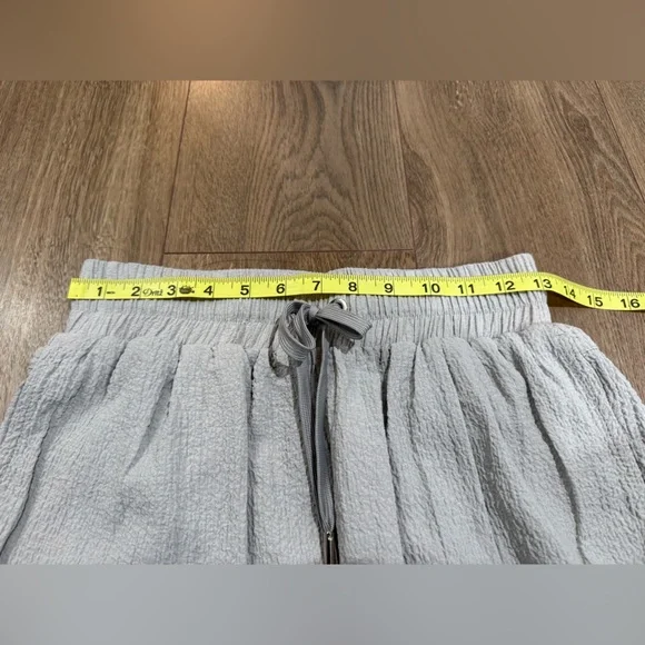 Maniere De Voir Men’s Seersucker Shorts Grey Size Medium - Picture 7 of 9